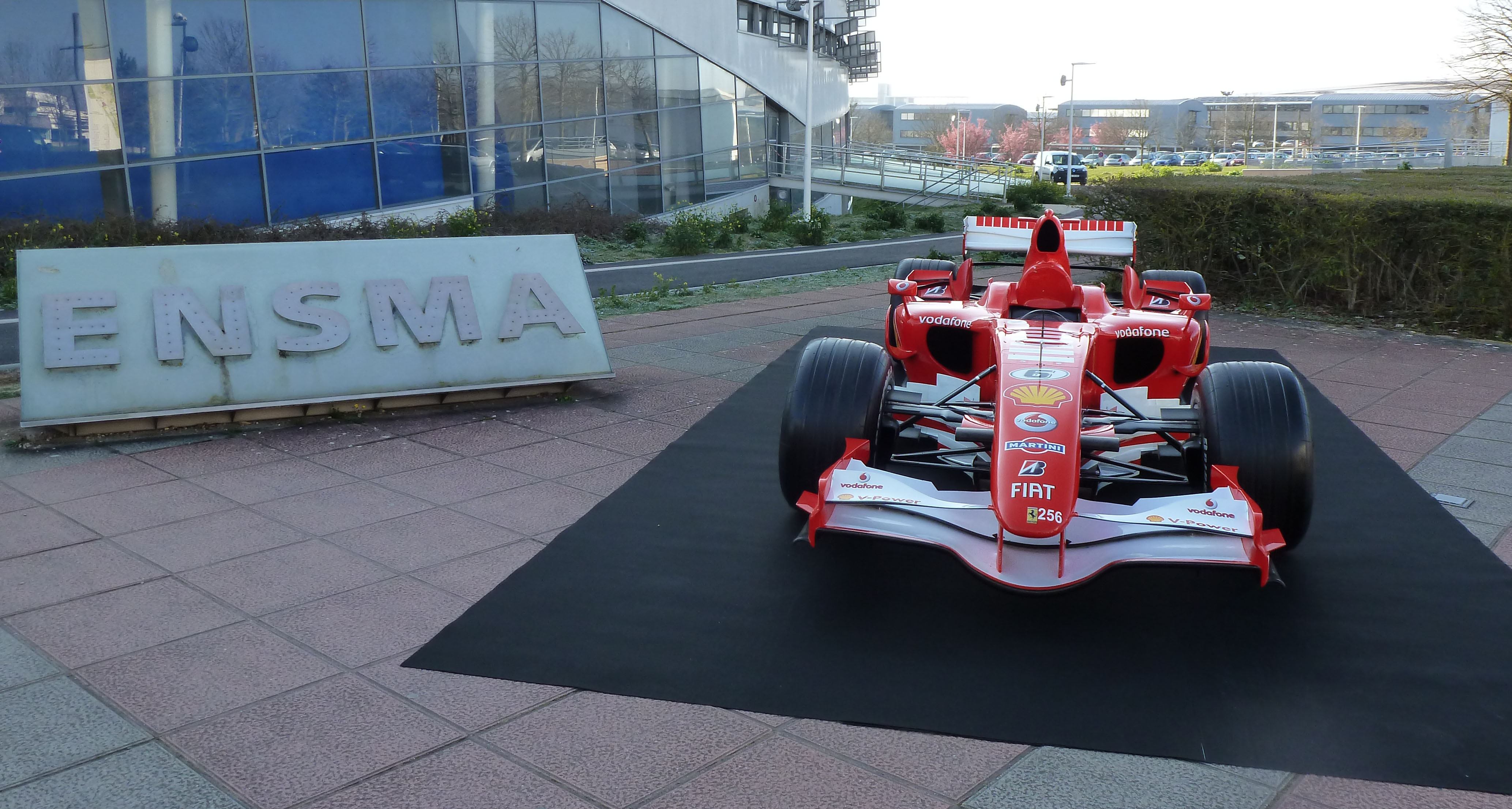 Soirée Ferrari à l’ISAE-ENSMA